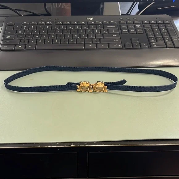Vintage | Accessories | Vintage Gold Plated Frog Leather  display picture 1